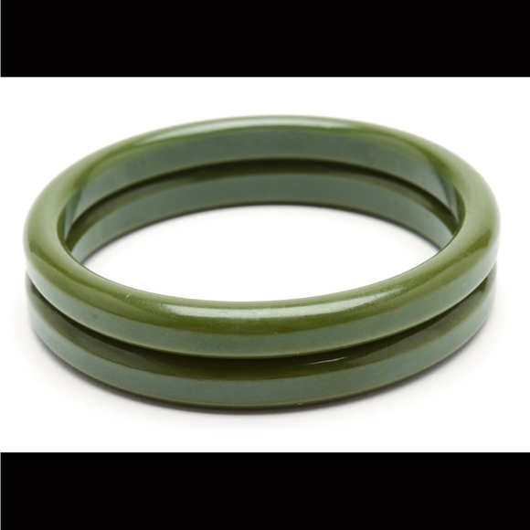 Two Vintage Bakelite Bangle Bracelets - Picture 2 of 4